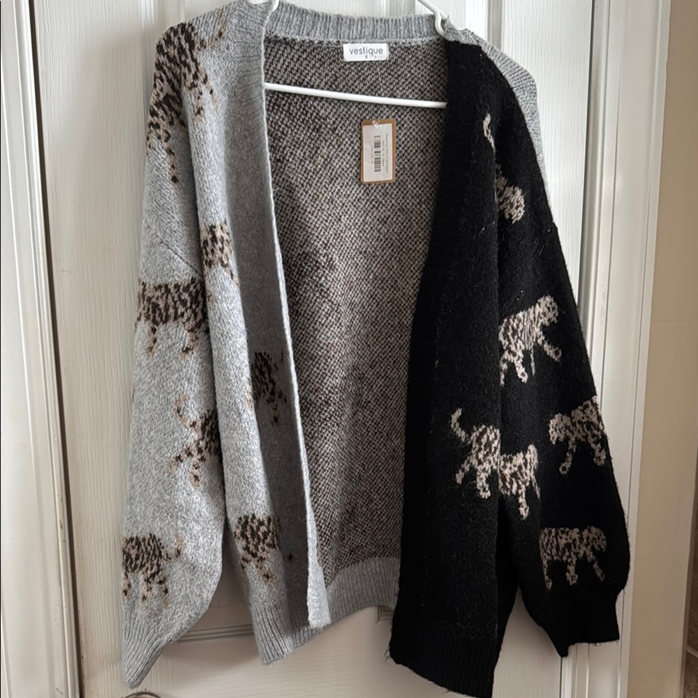 Vestique Half & Half Leopard Cardigan – Black & Gray, NWT, Size Small